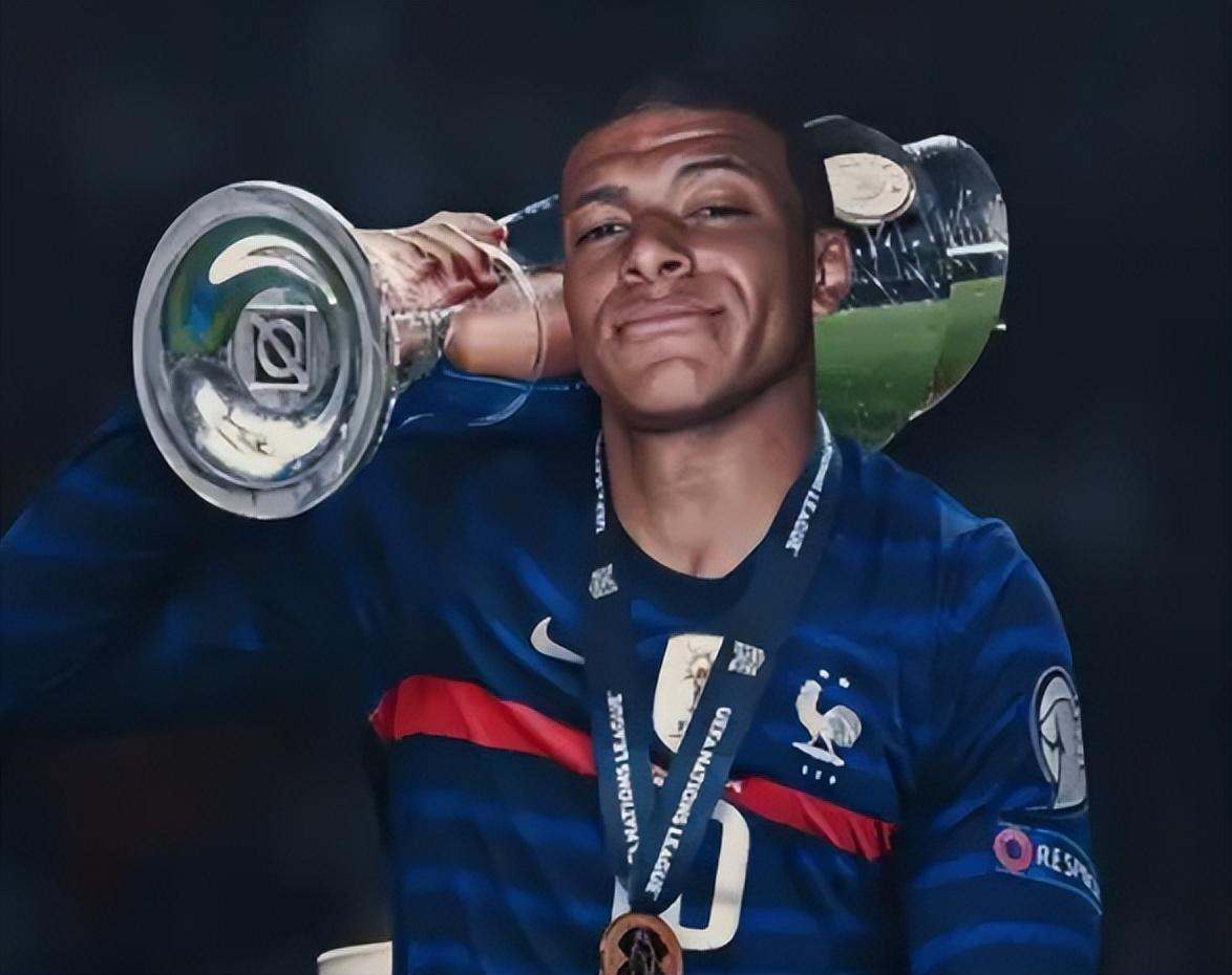 荷兰足协及所有荷兰俱乐部发布声明：呼吁对闹事球迷提起诉讼（荷兰足协与各俱乐部发联合声明：呼吁依法起诉闹事球迷）