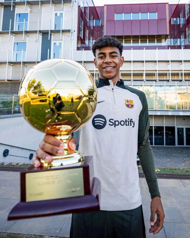 富山胜利vs秋田蓝闪电先发：古川真人、佐藤大树先发（富山胜利对阵秋田蓝闪电首发阵容：古川真人、佐藤大树入列）