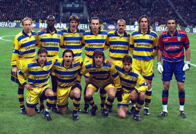 减压，图片报：多特高层几乎每周都与乔布进行单独交流（《图片报》：为减压，多特高层几乎每周与乔布单独沟通）